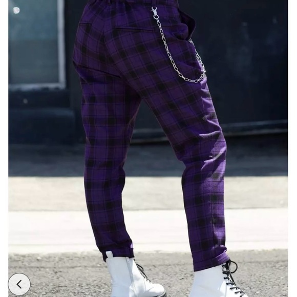 womens / juniors Hot Topic Purple & Black Plaid Pants - size Small - Picture 2 of 4